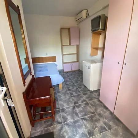 Πανσιόν Gino
