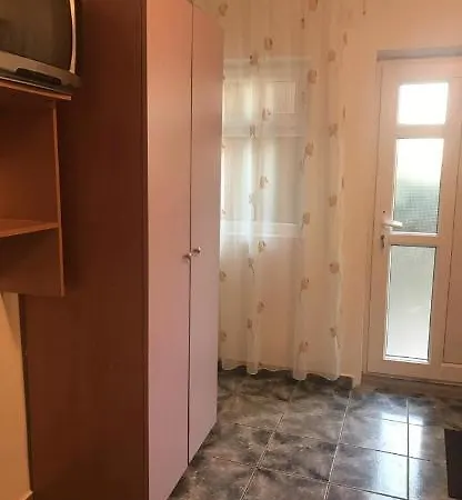 Πανσιόν Gino